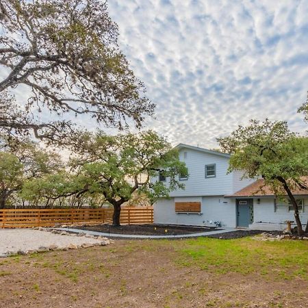 Luxurious Home With Hot Tub & Tree Deck By 6Flags San Antonio Bagian luar foto