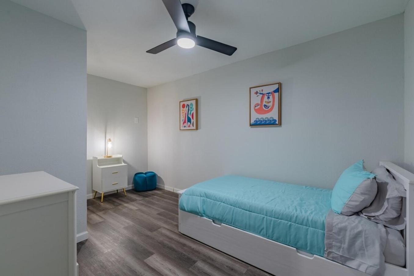 Luxurious Home With Hot Tub & Tree Deck By 6Flags San Antonio Bagian luar foto